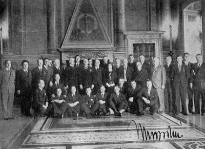 Il Duce posa, gira FA, Palazzo di Venezia, Roma, Italia, 1933 de Unbekannt