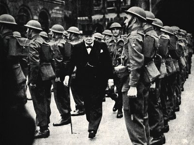 Inspeccionando la Guardia Nacional, años 1940 de Unbekannt