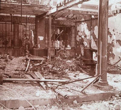 Interior del café, Albert, norte de Francia, c. 1914-c. 1918 de Unbekannt