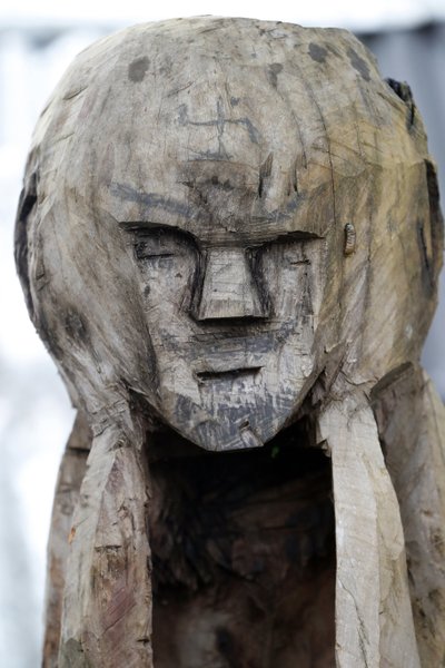 Grupo étnico Jarai (Gia Rai). Espíritu guardián de una tumba Jarai. Estatua de madera. Kon Tum. Vietnam de Unbekannt