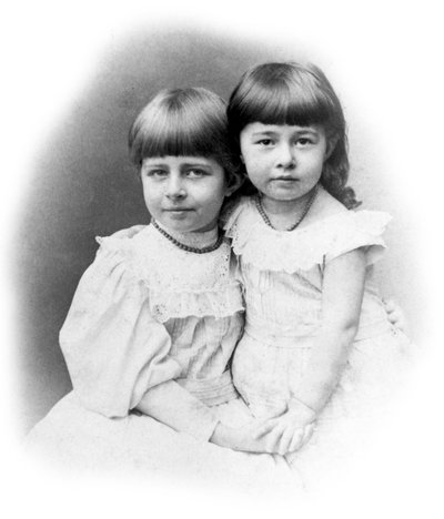 Johanne y Matilda Hertz, hijas de Heinrich y Elizabeth Hertz, c. 1889 de Unbekannt