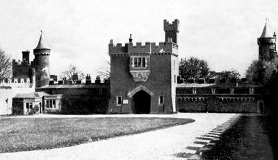 Patio del castillo de Killyleagh, Killyleagh, Condado de Down, Irlanda del Norte, principios del siglo XX de Unbekannt