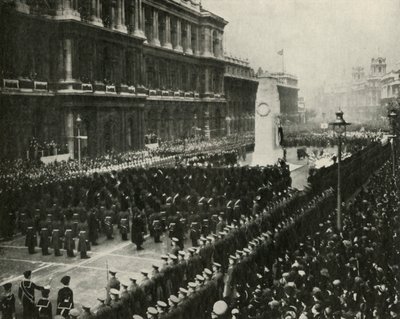 El Rey Jorge VI asistiendo a la ceremonia del Día del Armisticio en el Cenotafio, Whitehall, 11 de noviembre de 1936 de Unbekannt