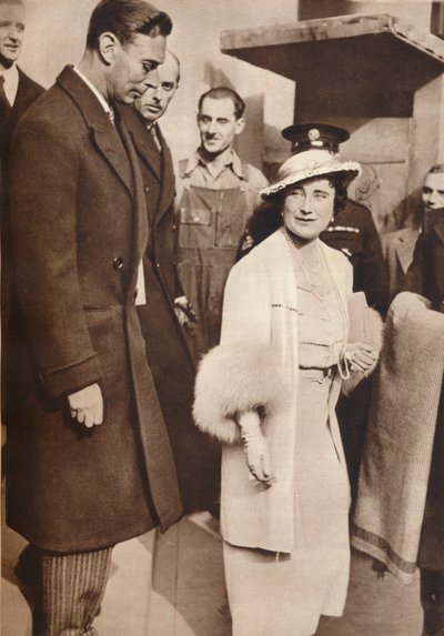 El Rey Jorge VI y la Reina Isabel saliendo de un ensayo para su coronación, 1937 de Unbekannt