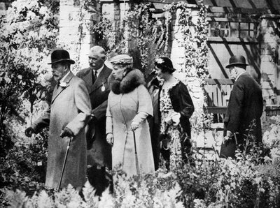 El rey Jorge V y la reina María en el Chelsea Flower Show, Londres, años 1930 de Unbekannt