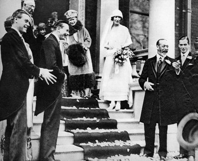 El rey Jorge V envía buenos deseos a la princesa Maud mientras se va de luna de miel, 1923 de Unbekannt