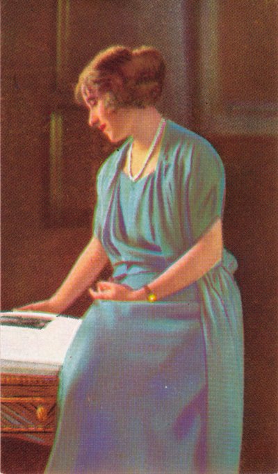 Lady Elizabeth Bowes-Lyons 1900-2002 de Unbekannt