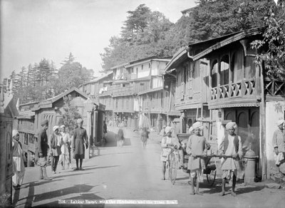 Lakkar Bazaar, con la carretera de Hindustan y el Tíbet, Simla, India, siglo XX de Unbekannt