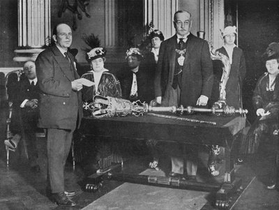 Lieut. Bell, capitán del Thordis, siendo presentado por el Lord Mayor de Londres de Unbekannt