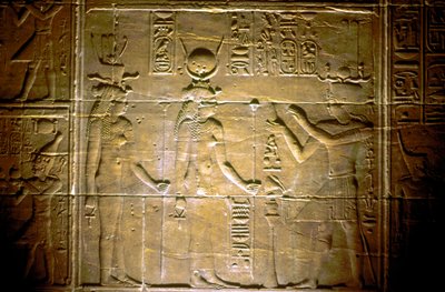 Relieve de piedra caliza en el Templo de Philae, Antiguo Egipto de Unbekannt