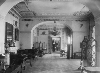 Sala de estar en la casa solariega de Maryino de Unbekannt