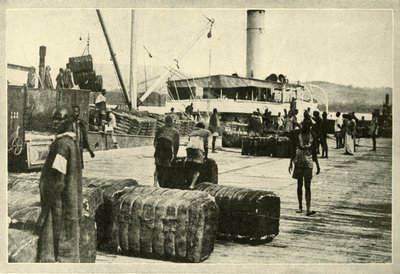 Cargando un cargamento de algodón, c1948 de Unbekannt