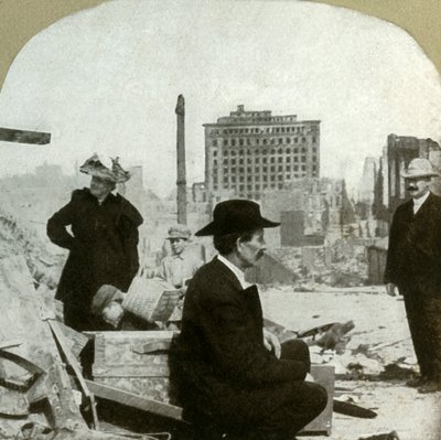 Mirando al este desde la esquina de Pine y Stockton, mostrando las ruinas del edificio Mills, 1906 de Unbekannt