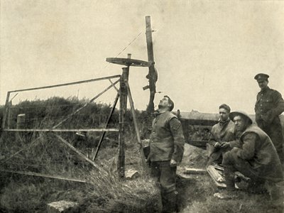 Ametralladora montada en rueda, 1919 de Unbekannt