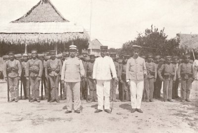 Ferrocarril Madeira-Mamoré: En la frontera Bolivia-Brasil: Oficiales y soldados bolivianos, 1914 de Unbekannt