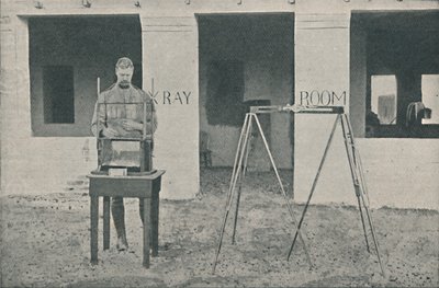 El mayor Battersby usando el aparato de localización, c1890, 1910 de Unbekannt