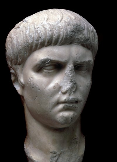 Busto de retrato en mármol del emperador romano Nerón, siglo I de Unbekannt