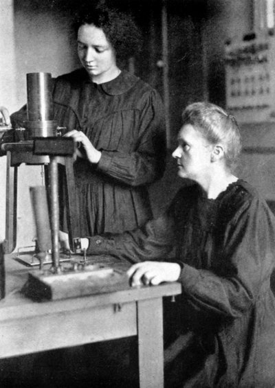 Marie Curie, física francesa de origen polaco y su hija Irene de Unbekannt