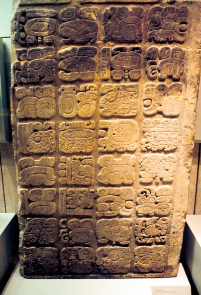 Lintel maya que enumera las nueve generaciones de gobernantes en Yaxchilán, 450-550 de Unbekannt