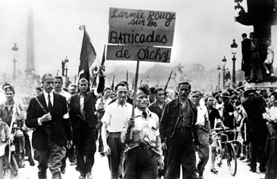 Miembros de la Resistencia marchando en la Place de la Concorde, liberación de París, agosto 1944 de Unbekannt