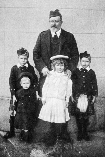 Miembros de la familia real, Balmoral, Escocia, 1902 de Unbekannt