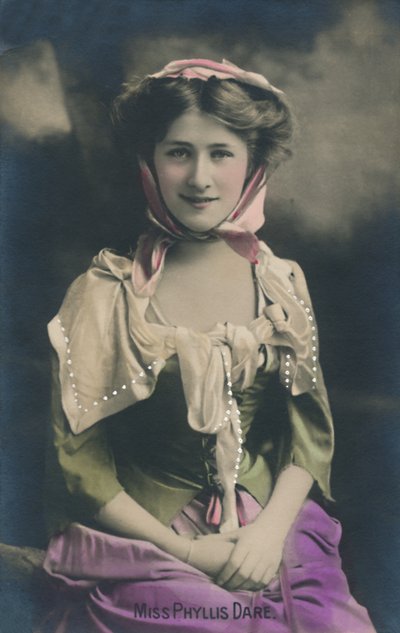 Miss Phyllis Dare, c1930 de Unbekannt