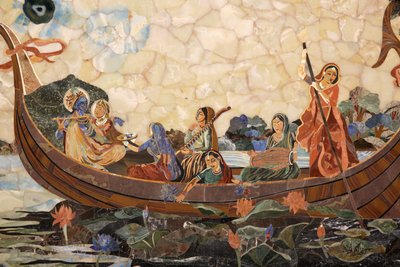 Mosaico que representa al dios hindú Krishna con gopis en un bote, India de Unbekannt