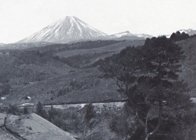 Monte Ngauruhoe, finales del siglo XIX-principios del siglo XX de Unbekannt
