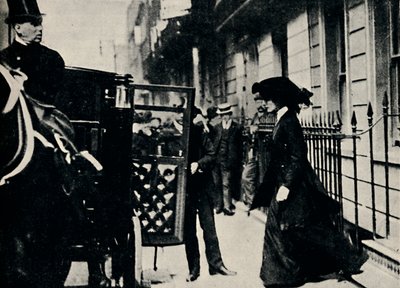 El Sr. Churchill parte para la luna de miel de Unbekannt