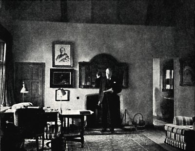 Sr. Churchill en su estudio en Westerham, 1930s, 1945 de Unbekannt