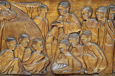 Santuario de los mártires católicos de Namugongo, Kampala. Relieve de la puerta de la iglesia de Unbekannt
