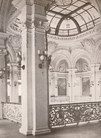 Biblioteca Nacional: una esquina de la galería con vista a la sala de lectura pública, 1914 de Unbekannt