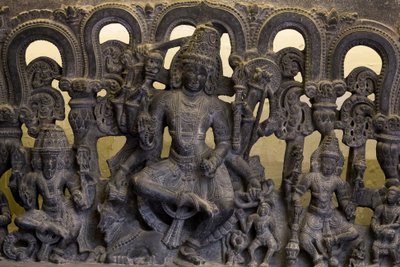 Museo Nacional de India, Delhi. Dintel que muestra la trinidad (Brahma, Vishnu y Shiva). Kakatiya de Unbekannt