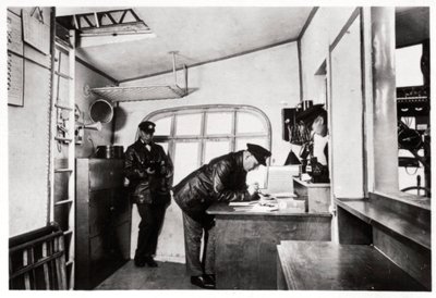 Sala de navegación, Zeppelin LZ 127 Graf Zeppelin, 1933 de Unbekannt