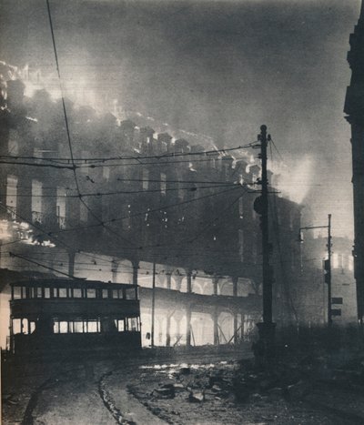 Nueve horas de bombardeo. Cuando llegó el turno de Sheffield era pleno invierno, 1940-1942 de Unbekannt