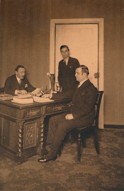 Oficina del Secretario en la Embajada de Cuba en Bruselas, Bélgica, 1927 de Unbekannt
