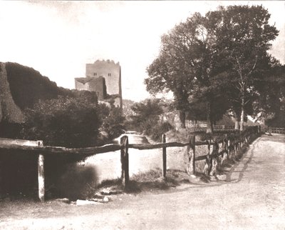 Antiguo foso, Castillo de Portchester, Hampshire, 1894 de Unbekannt