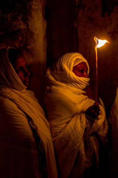 Vigilia de Pascua ortodoxa en la sección copta del Santo Sepulcro, Jerusalén, Israel, 2018 (foto) de Unbekannt