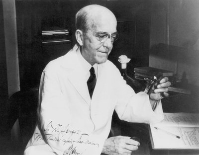 Oswald Theodore Avery, bacteriólogo y biólogo molecular canadiense-estadounidense de Unbekannt