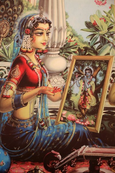 Pintura que representa a Radha mirando una imagen de Krishna. India de Unbekannt