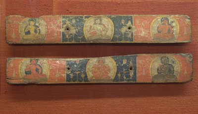 Par de cubiertas de manuscritos: Prajnaparamita flanqueada por bodhisattvas arriba...siglo XII de Unbekannt
