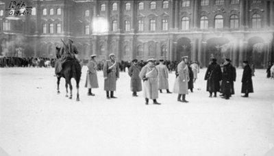 Plaza del Palacio, San Petersburgo, Rusia, en el Domingo Sangriento, 1905 de Unbekannt