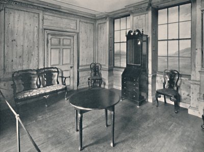 Sala Panelada, alrededor de 1740, con Muebles Mayormente del Período de la Reina Ana, 1927 de Unbekannt