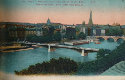 Panorama del río Sena con la Torre Eiffel a lo lejos, París, c1920 de Unbekannt