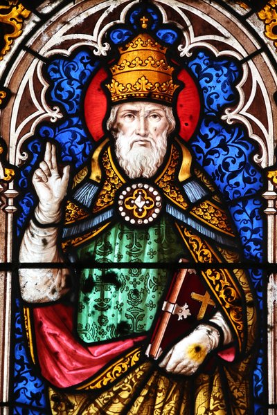 Papa Alejandro I (papa de 107 a 116) - Iglesia de Saint Fargeau. Vidriera. Papa Alejandro I, Francia de Unbekannt