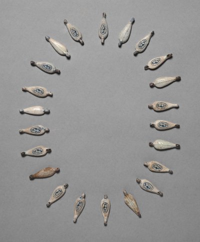 Cuentas en forma de pétalo, c. 1391-1353 a.C. de Unbekannt