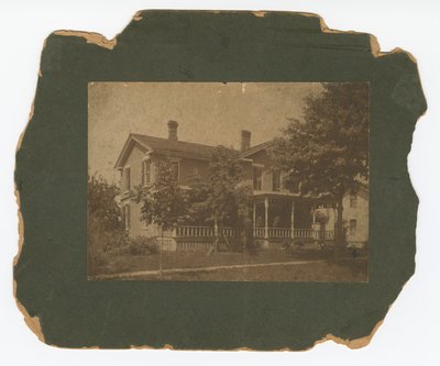 Fotografía de la casa familiar de John H. Scott, 2 de julio de 1900 de Unbekannt