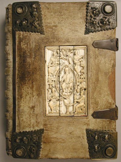 Placa con Cristo en Majestad y los Cuatro Evangelistas, 1000-1100 de Unbekannt