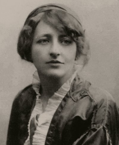 Retrato de la condesa Fanny Franziska zu Reventlow, c.1900 de Unbekannt