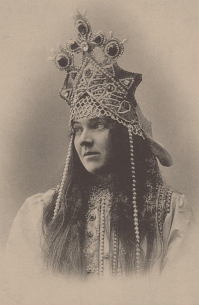 Retrato de Nadezhda Ivanovna Zabela-Vrubel 1868-1913 como Marfa en la ópera La novia del zar, 1899 de Unbekannt